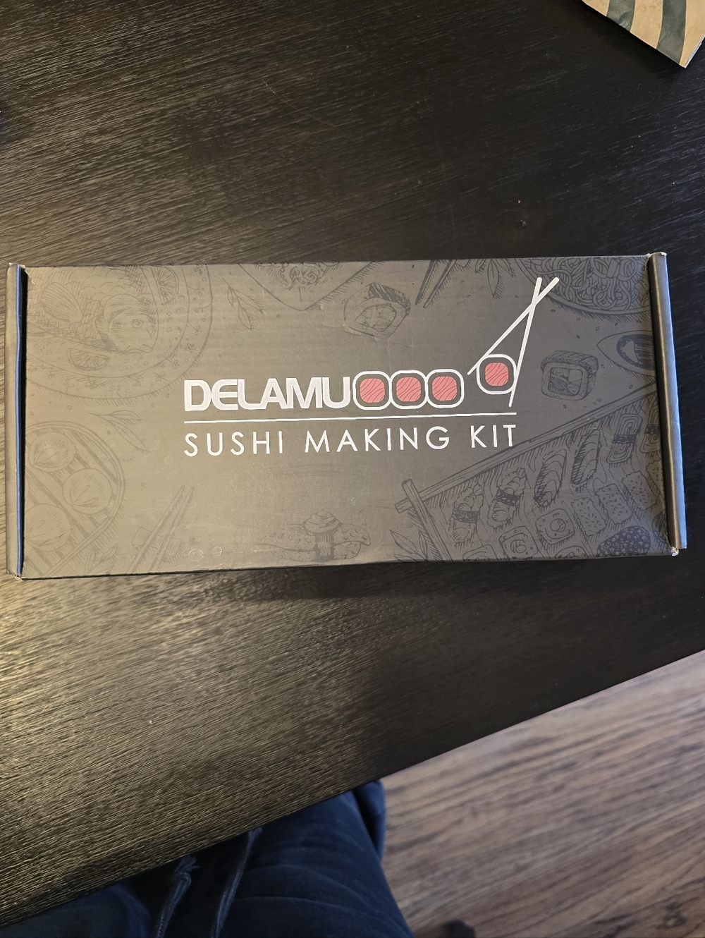 DELAMU Sushi Making Kit - Black with Red Accents
